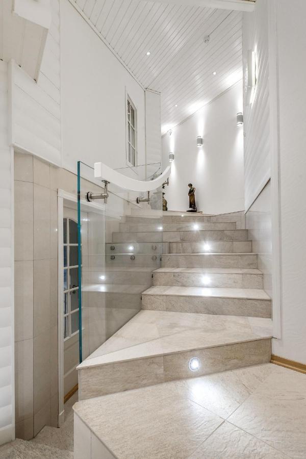 Villa Arboretet - Seaside With Private Pool & Infrared Sauna In The Heart Of Arboretet, Bergen